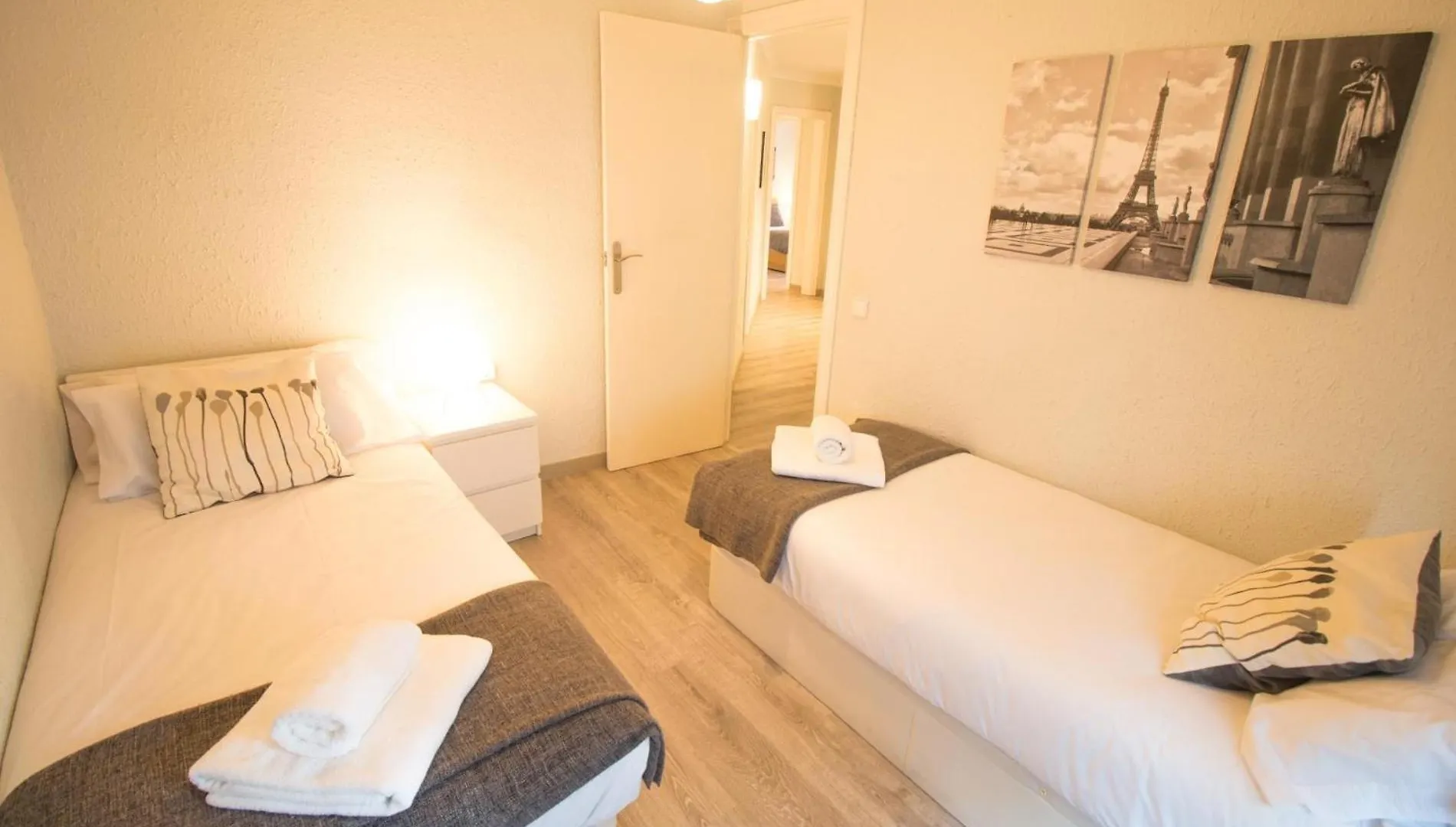 Apartment For 6 People, Equipped And Confortable L'Hospitalet de Llobregat