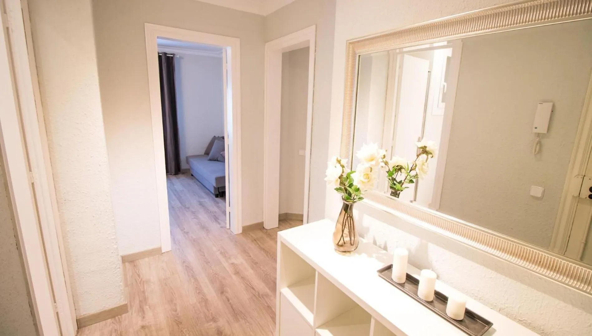 Apartment For 6 People, Equipped And Confortable L'Hospitalet de Llobregat