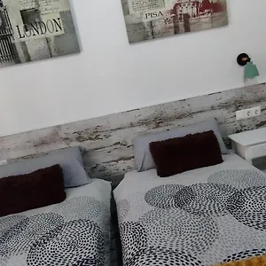 Fira Bcn Camp Nou Apartament