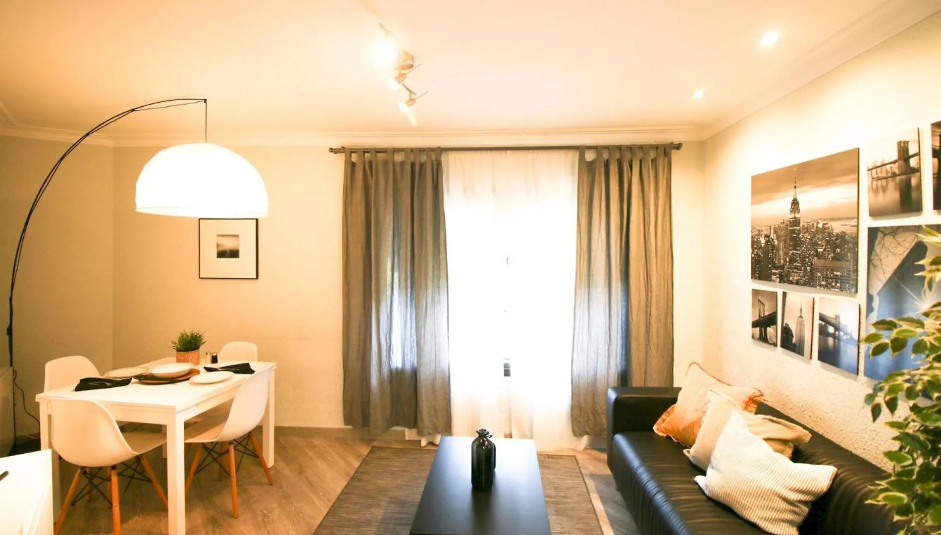 Apartment For 6 People, Equipped And Confortable L'Hospitalet de Llobregat Španělsko